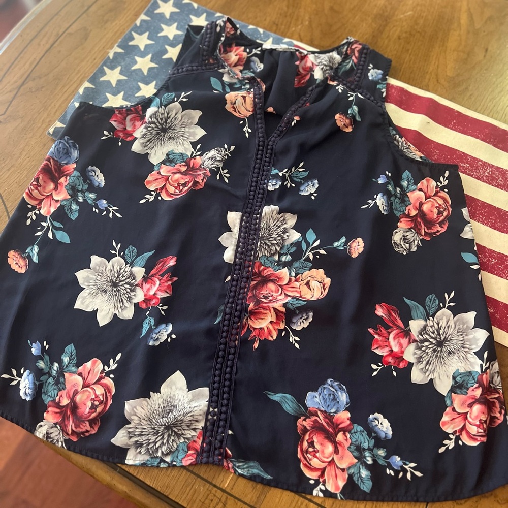 Collective Concepts Navy Floral Sleeveless Top